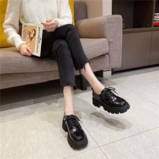 ภาพขนาดย่อของภาพหน้าปกสินค้ารองเท้าหนังส้นหนา สไตล์เกาหลี สําหรับผู้หญิง จากร้าน g1wacibnqu บน Shopee
