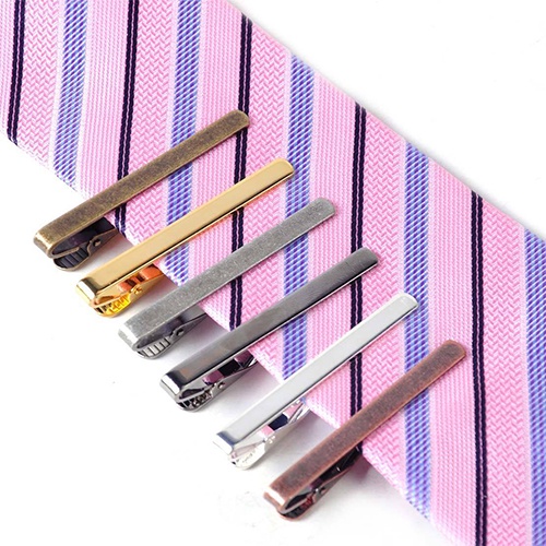 ภาพหน้าปกสินค้าFashion Men Metal Simple Tie Bar Clip Pin Business Accessory Gift