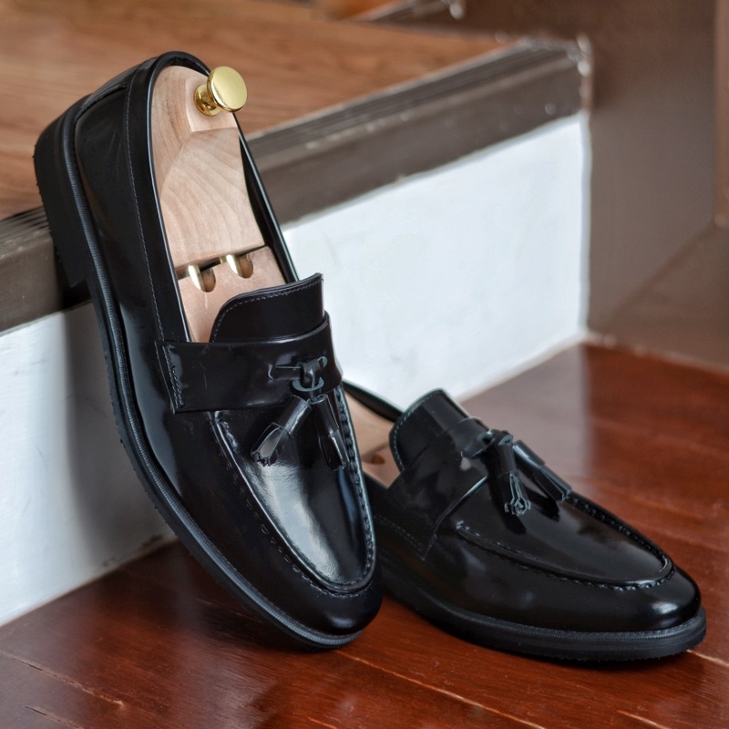 ภาพหน้าปกสินค้าArcobareno Code 505 Tassel Loafer​ All​ Black