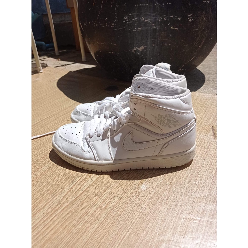 triple white jordan 1 high