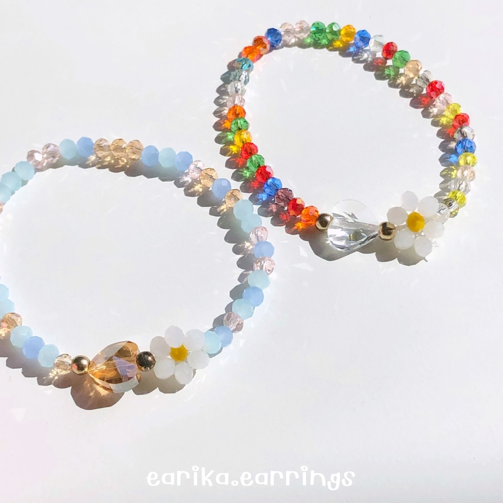กรอกโค้ด-72w5v-ลด-65-earika-earrings-bloomish-beads-bracelet-สร้อยข้อมือลูกปัดดอกไม้-ฟรีไซส์ปรับขนาดได้