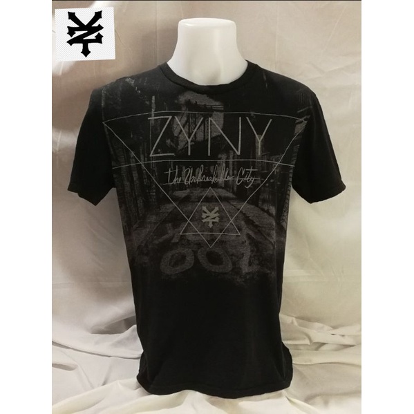 zoo-york-brand-2nd-hand-bk3-เสื้อเชิ้ตยืดลายพิมพ์-ผ้าฝ้าย-size-l-แท้มือสองกระสอบนำเข้า