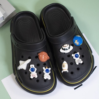 Crocs Jibbitz Space Set กระดุมเสน่ห์รองเท้า DIY