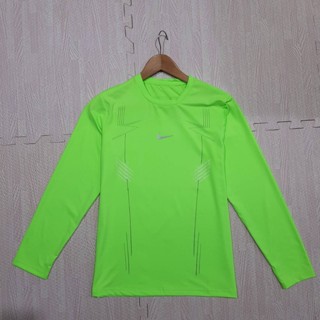 เสื้อกีฬา NIKE ใส่สบายผ้านิ่มทรงสวย