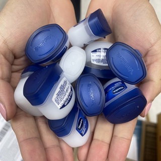 ภาพขนาดย่อของสินค้าVaseline 5.5 g. วาสลีนจิ๋ว (พร้อมส่ง)