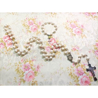 #1 สายประคำ คาทอลิก มุก 12 มม.( 2 เส้น) Natural Pearl Catholic Rosary 12 mm. (Couple Black Cross)