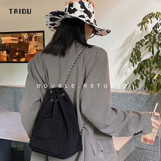 TAIDU กระเป๋าเป้แฟชั่นเรียบง่ายสบาย ๆ วัสดุไนลอนสีทึบ กระเป๋าถังโซ่ การเดินทางของนักเรียน ความจุขนาดใหญ่