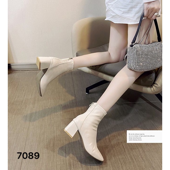 7089-รองเท้าบูท-หนังสวยยืดหยุ่น-ใส่ได้กับทุกชุด-ทุกโอกาส