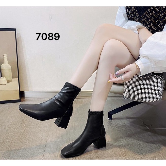 7089-รองเท้าบูท-หนังสวยยืดหยุ่น-ใส่ได้กับทุกชุด-ทุกโอกาส