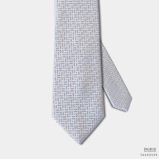 Classic Graphic pattern on Light gray 3 Inch Necktie-เนคไทสีเทาอ่อนลายกราฟิก