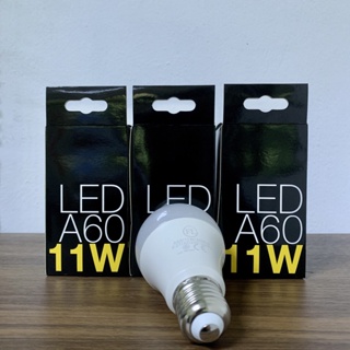 ( แพ็ก 3 ชิ้น ) FL-Lighting หลอดไฟ LED Bulb A60 11W ขั้วE27 แสงวอร์มไวท์ 3100K ( แสงเหลือง )