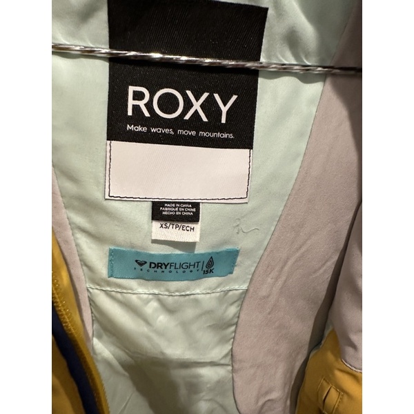 ski-jacket-in-summer-color-from-roxy-xs-new