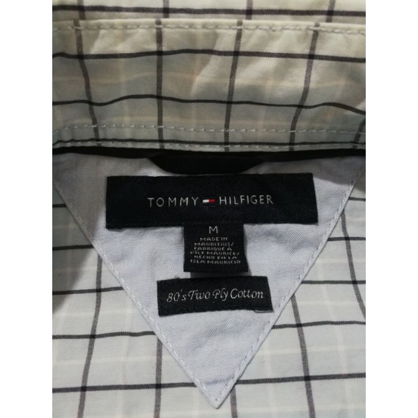 tommy-hilfiger-brand-2nd-hand-bk3-เสื้อเชิ้ตแขนยาวผ้าฝ้าย-size-m-made-in-mauritius-แท้มือสองกระสอบนำเข้า