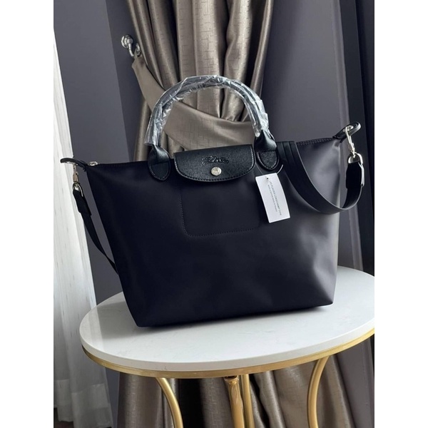 longchamp-le-pliage-neo-size-m