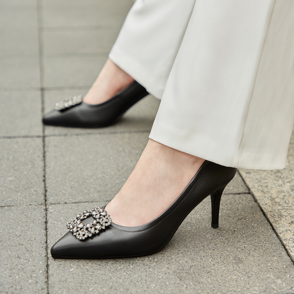 ภาพหน้าปกสินค้าSweet Palettes รองเท้าหนังแกะ Grace Glow 3.2 inch Double Black
