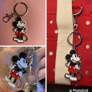 ภาพหน้าปกสินค้าราคาพิเศษ* keychain Mickey mouse พวงกุญเจ Disney ของแท้100% พร้องส่ง ที่เกี่ยวข้อง
