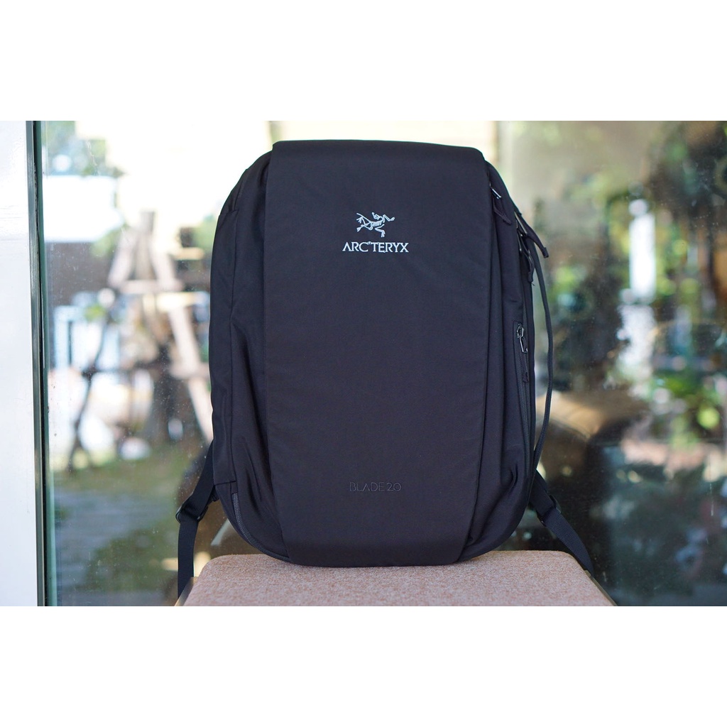 กระเป๋าเป้-arcteryx-blade-20-backpack-มือสอง