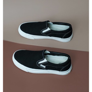 ภาพย่อรูปภาพสินค้าแรกของKim&Co. รองเท้าผู้หญิง รองเท้าผ้าใบ รุ่น KF006W มี 2 สี ให้เลือก ได้แก่ สีขาว และ สีดำ