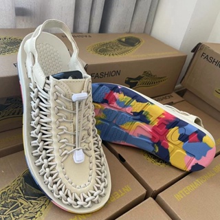 ภาพขนาดย่อของภาพหน้าปกสินค้า(พร้อมกล่อง) ส่งจากไทย  รองเท้าถักเชือก KENN Sandal Unisex รองเท้าถัก ใส่ได้ทั้งชายแนนนะหญิง35-44 size จากร้าน ddurianav50 บน Shopee