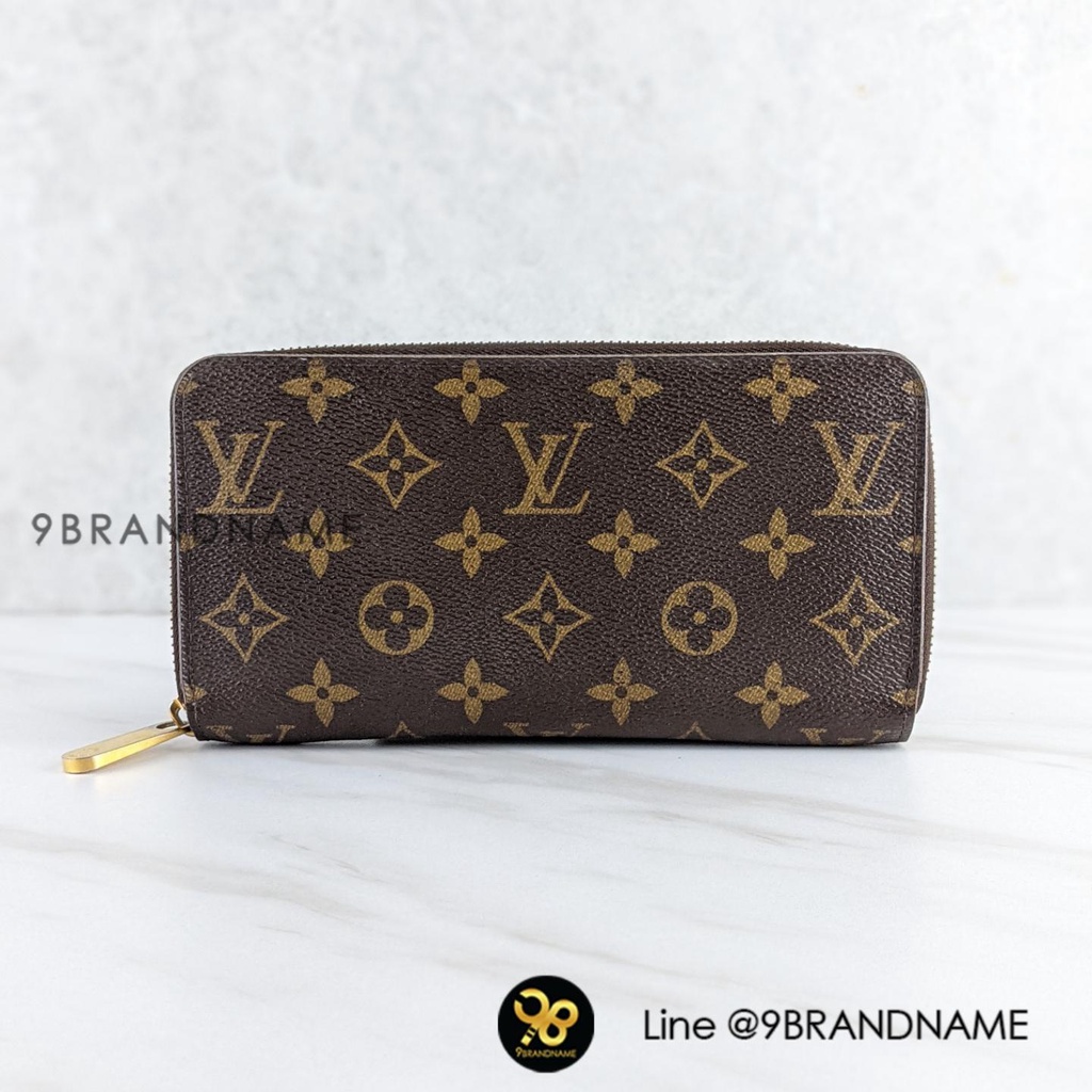 louis-vuitton-wallet-zippy-monogram-used