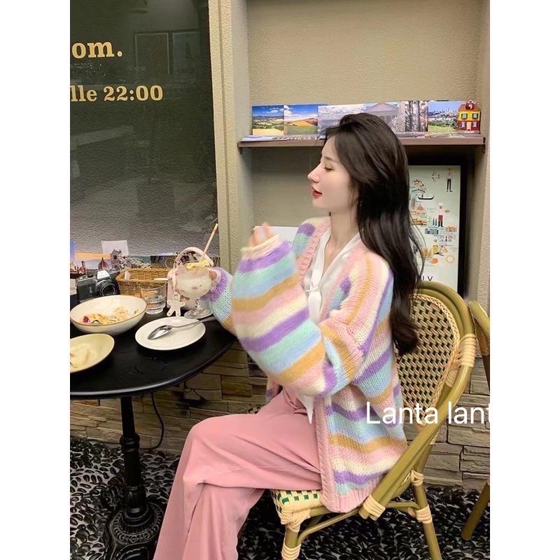 เสื้อคลุม-คาดิเเกน-ที่น่ารักที่สุดตอนนี้-สีพลาสเทลสวยมากเเม่-รุ่นนี้หนาวนี้ใครไม่มีถือว่าพลาดมากคร่า