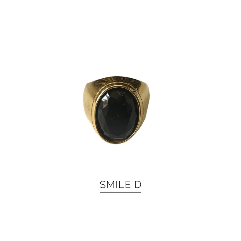 ภาพหน้าปกสินค้าแหวนหัวพลอยสแตนเลสเลเซอร์ 18k จากร้าน smiled_1984 บน Shopee