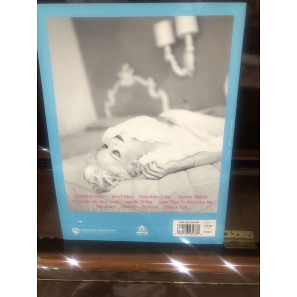 madonna-bed-time-stories-pvg-wb
