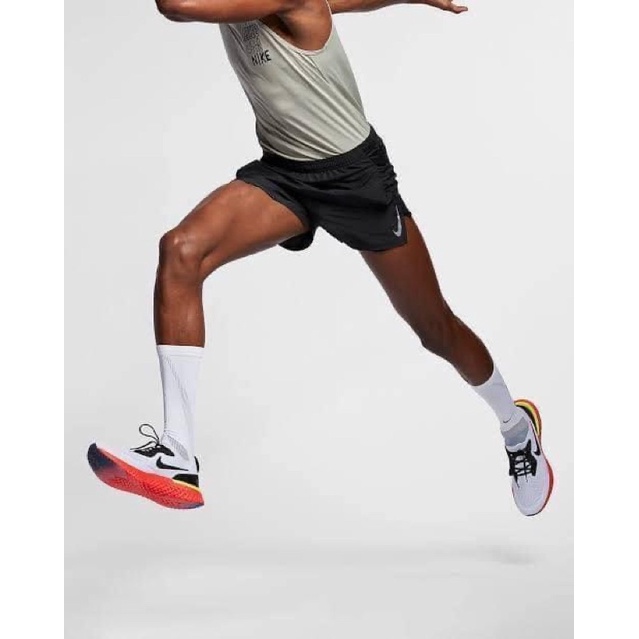 ภาพหน้าปกสินค้ากางเกงวิ่งผู้ชาย Nike Challenger 5" จากร้าน justdoit.shop บน Shopee