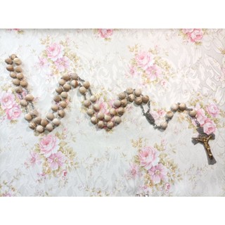 #1 สายประคำคาทอลิก ไม้กลายเป็นหิน 14 มม. (พร้อมกล่องใส) Petrified Wood Catholic Rosary  14 mm.