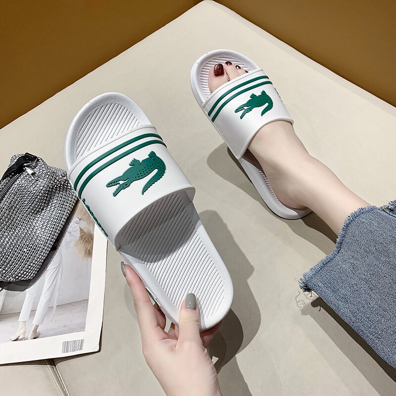 lacoste-รองเท้าแตะแบบสวม-รุ่น-croco-slide