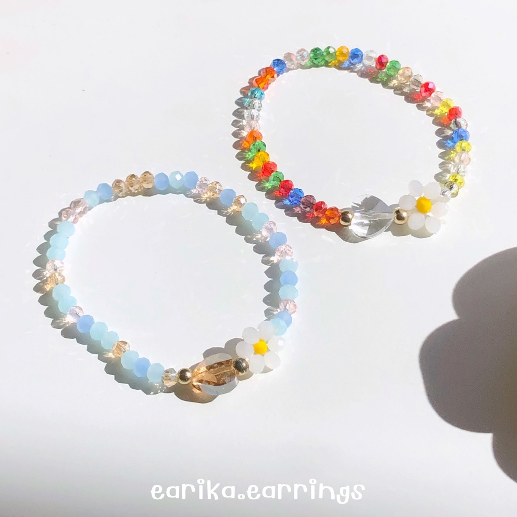 กรอกโค้ด-72w5v-ลด-65-earika-earrings-bloomish-beads-bracelet-สร้อยข้อมือลูกปัดดอกไม้-ฟรีไซส์ปรับขนาดได้