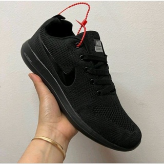 ภาพขนาดย่อของภาพหน้าปกสินค้ารองเท้าผ้าใบสีดำ รองเท้าผ้าใบดำล้วน นุ่มใส่สบาย จากร้าน sneakerbybenz บน Shopee ภาพที่ 7