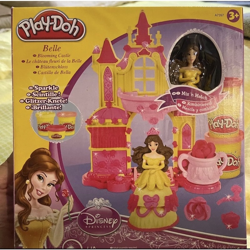 play-doh-belle-blooming-castle