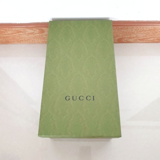 กล่องรองเท้า gucci แท้💯%