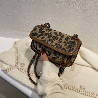 Leopard print canvas super hot bag female bag texture 2021 new fashion online celebrity French minority one-shoulder shoulder satchel