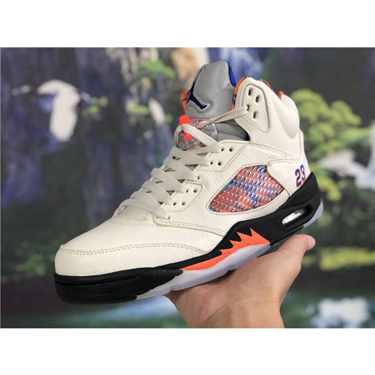 air-jordan-5-international-flight-2018-sail-orange-peel-black-hyper-royal-trkd-โมเดลรถจอร์แดน-5-ของเล่นสําหรับเด็ก