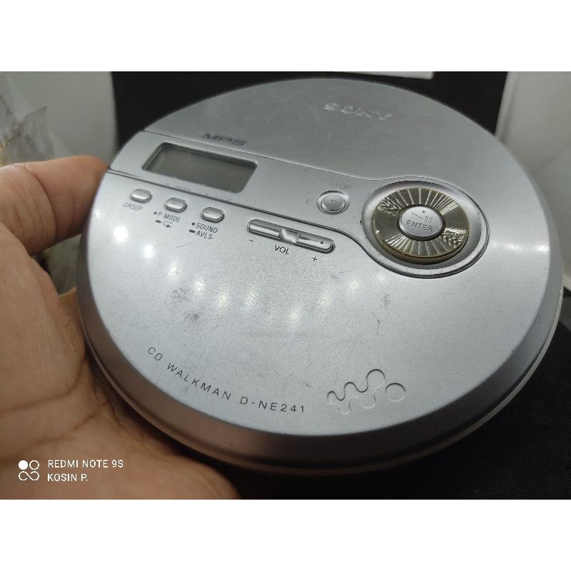 เครื่องซีดี-พกพา-sony-walkman-d-ne-241-เล่น-mp3-ได้-ปรับเสียงได้-มือสอง-นำเข้าจากญี่ปุ่น-ใช้ถ่าน-aa-2-ก้อน-น่าสะสม