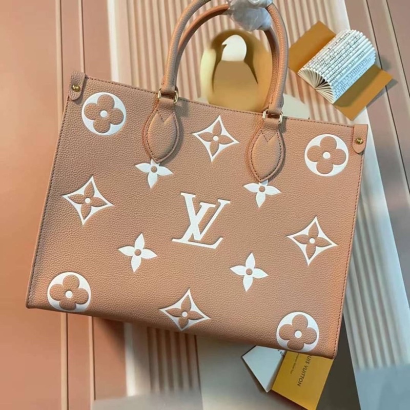 กระเป๋าแบรนด์เนม-louis-vuitton-geant-on-the-go-mm-งานสุดสลับเเท้-สวยมาก-ทำจากหนังเเท้