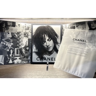 หนังสือ “Chanel Spring-Summer 2023 RTW collection” article and photo book สภาพใหม่ค่ะ