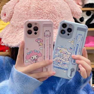 เคสโทรศัพท์มือถือ ซิลิโคนนิ่ม พร้อมสายรัดข้อมือ สําหรับ iPhone X XR XS 11 12 pro max 13 14 pro max