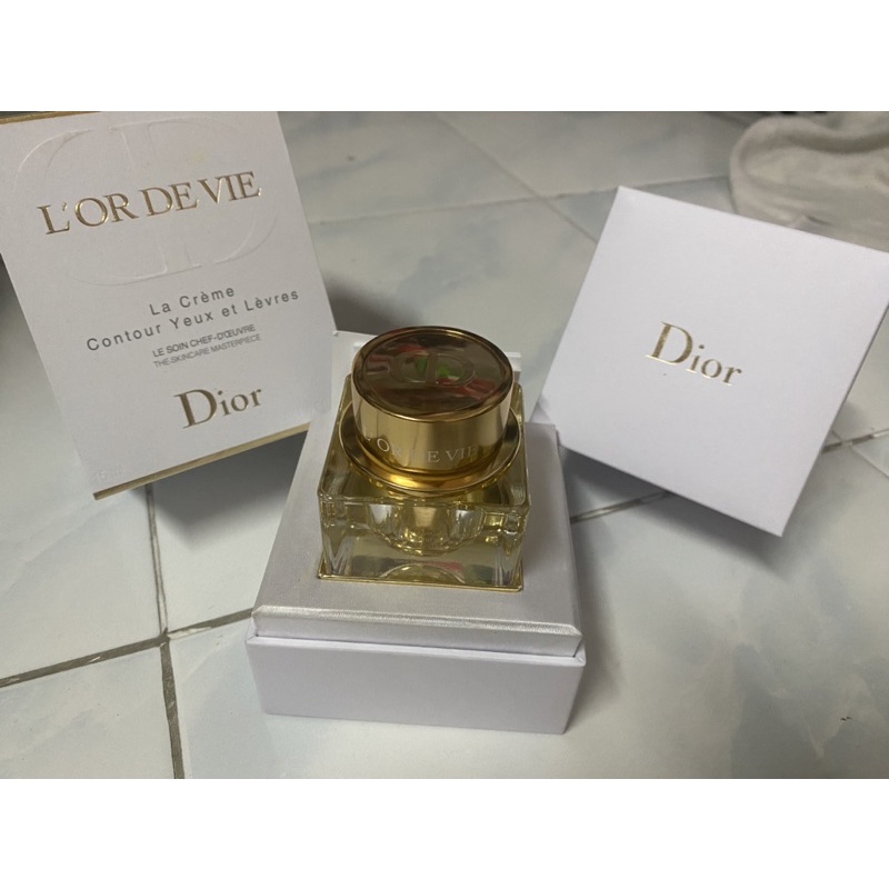 dior-กระปุกเปล่า-ขวดเปล่า-ใช้หมดแล้วนะคะ-แท้จากช๊อปเซ็นทรัลค่ะ