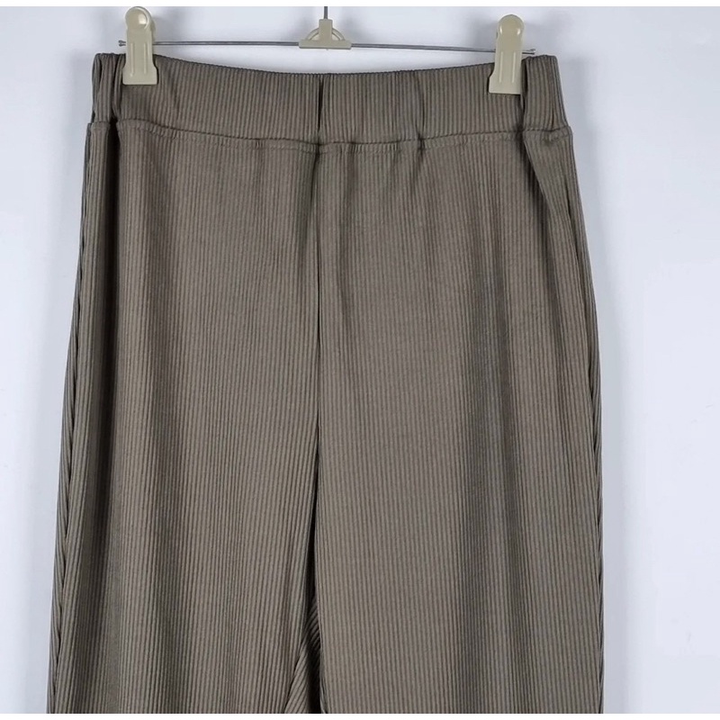gu-x-cotton-ยืด-กางเกงผ้าร่องใส่สบาย-ยืดตามตัว-สีสวย-ป้าย-m-เอว-26-30-สะโพก-36-38-ยาว-39-สวยใหม่-code-781-12