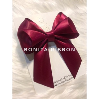 ใหม่ เฉดสีพิเศษ โบว์ติดผมผ้าซาตินสีแดงไวน์ Red wine สวย หรูหรา มากๆ  collection Bonita Signature