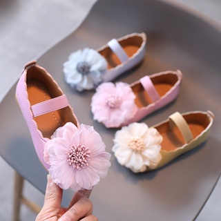 Skywheel ใหม่ รองเท้าหนัง พื้นนิ่ม ส้นแบน ลายดอกไม้ แฟชั่นฤดูใบไม้ผลิ สไตล์เจ้าหญิง สําหรับเด็กผู้หญิง 2023