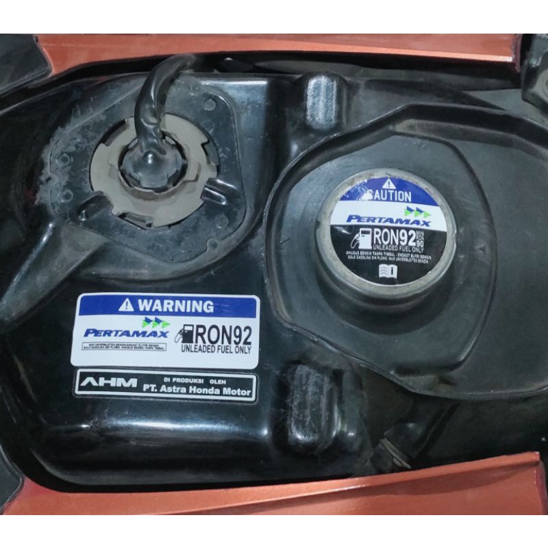 ฝาถัง & สติ๊กเกอร์พิมพ์คําเตือน Pertamax Ron 92 (แรก & เชลล์) Turbo Ron ...