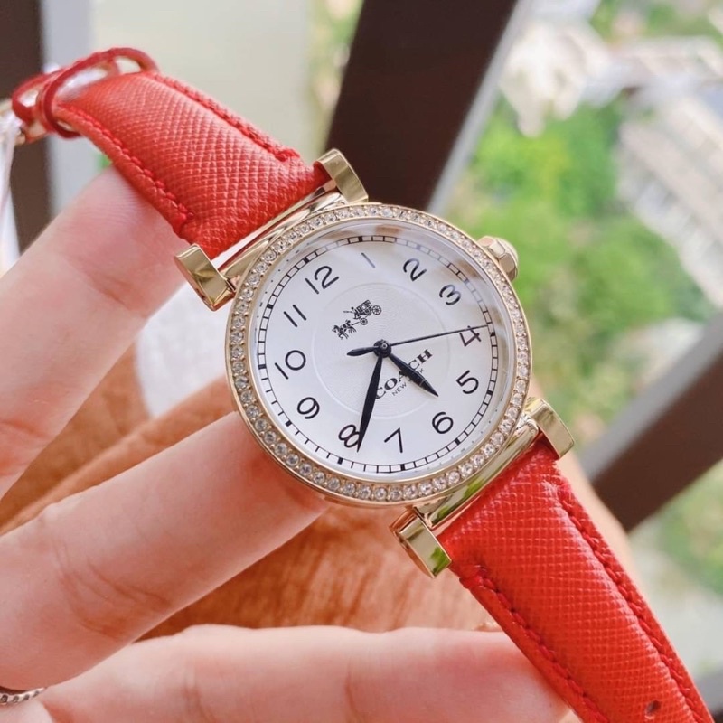 ผ่อน0-นาฬิกา-ladies-coach-madison-watch-14502400-สายหนังสีแดง-ตัวเรือนสีทอง-หน้าปัดกลมล้อมคริสตัล-32-มม