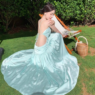 💞Hot sale💞Sanya Travel Shoot ชุดผ้าซาติน Xia Xin สายจัดเลี้ยงเซ็กซี่ Backless Seaside วันหยุด Fairy Sling Dress