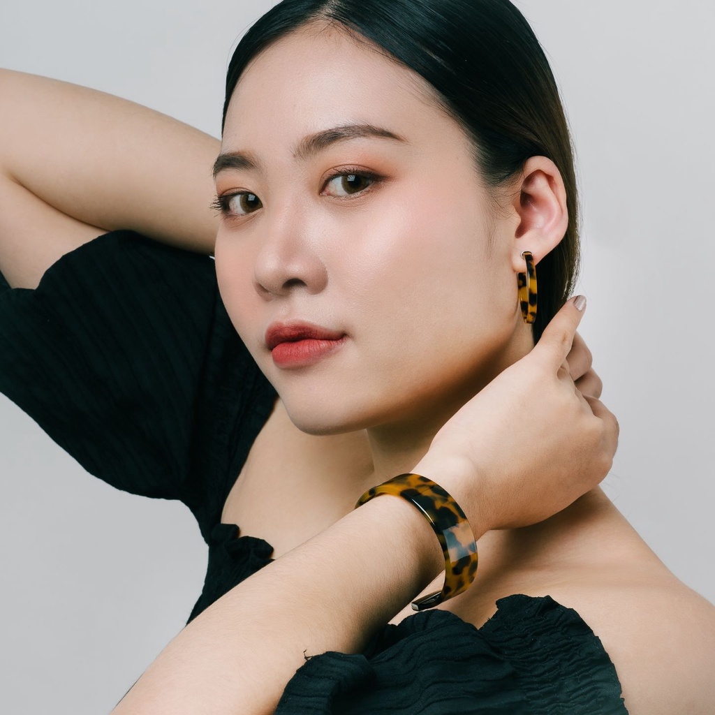 ar-kang-collection-ต่างหูacrylic-tortoise-shell-resin-เงินแท้92-5