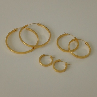 ภาพหน้าปกสินค้าchic appeal - Basic hoop earrings ที่เกี่ยวข้อง