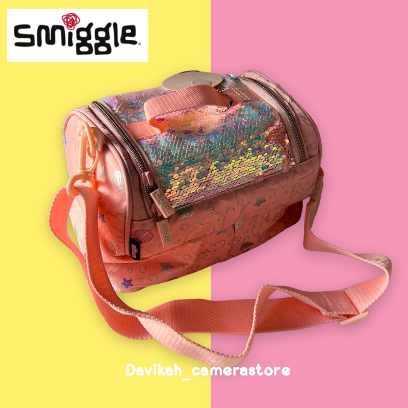 กระเป๋า-smiggle-กระเป๋ากล้อง-กระเป๋าเครื่องสำอางค์-กระเป๋าสะพาย